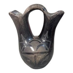 Vintage Native American Tesuque Pottery Wedding Vase No Signature 7" Grey Black